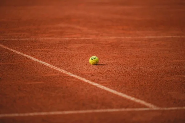 red clay tennis court